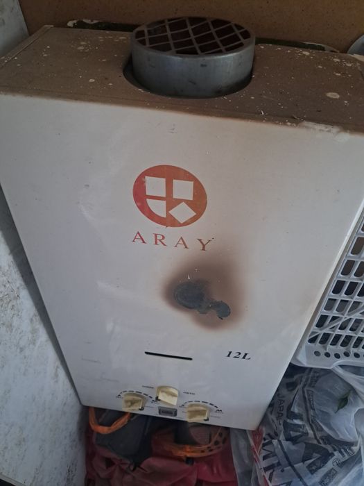 Продам газ колонку