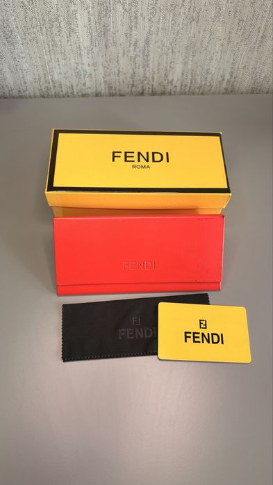Слънчеви очила Fendi “First Crystal – Fashion Show”