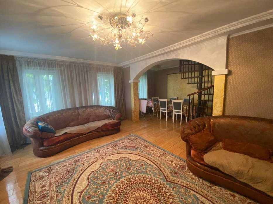 Продам дом в центре