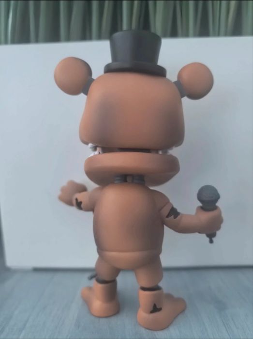 Youtooz five nights at freddy's Withered Freddy in stare perfecta