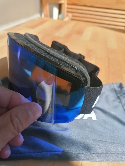 Ochelari schi snowboard Nevica  noi, anti-fog, protecție UV 400, model OTG compatibili cu ochelari de vedere, pouch inclus