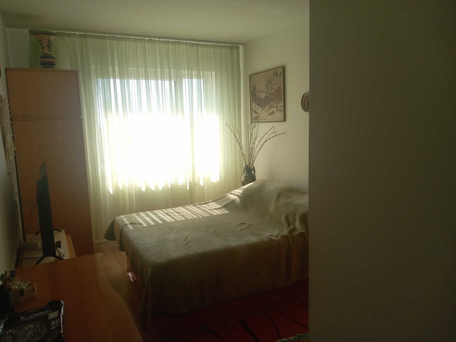 De inchiriat apartament cu 2 camere in bloc nou