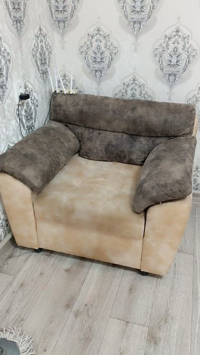 Кресло отдельностоящее