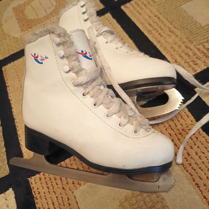 Коньки фигурные 34