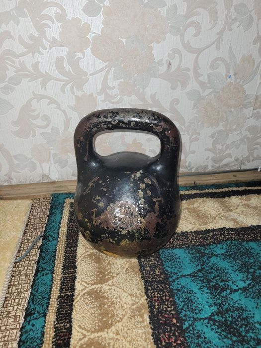 Продам гирю в отличном состоянии
