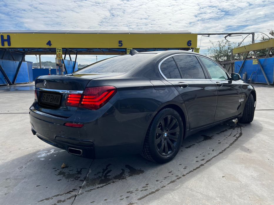 BMW 7 Series 2012 — imagine 3