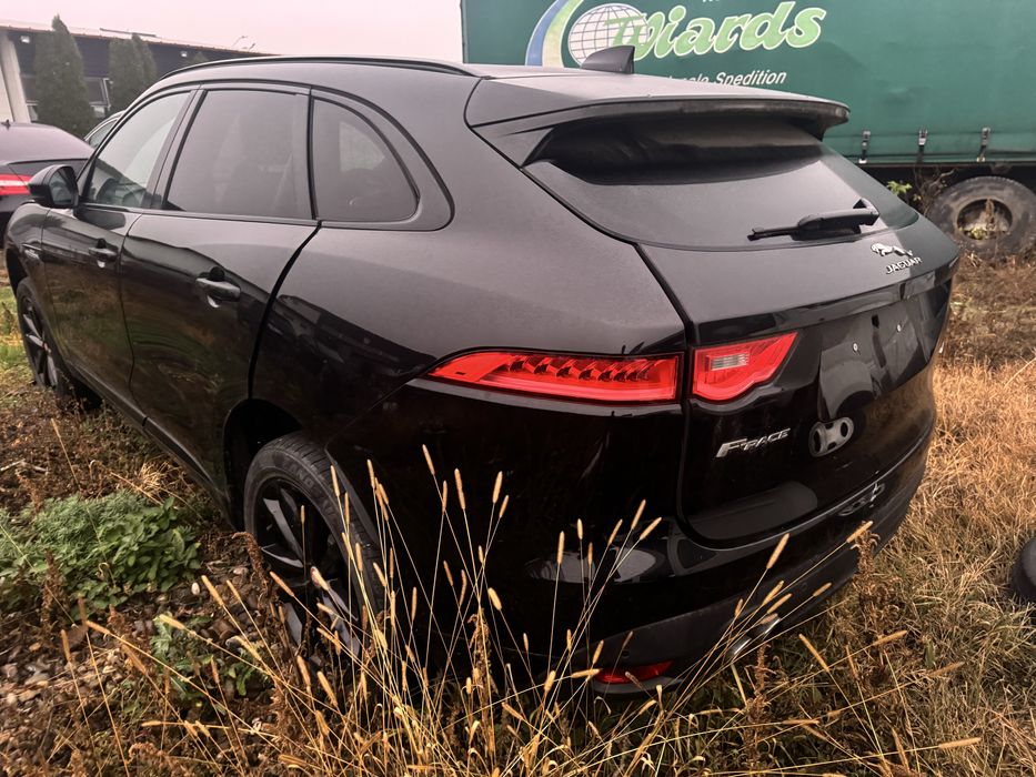 Dezmembrez Jaguar F-Pace