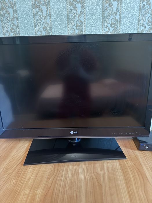 Телевизор марки LG