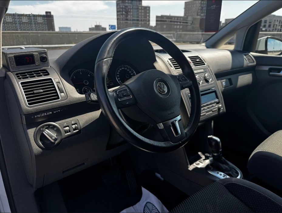 VW Touran 10.2015 2.0TDI Automat