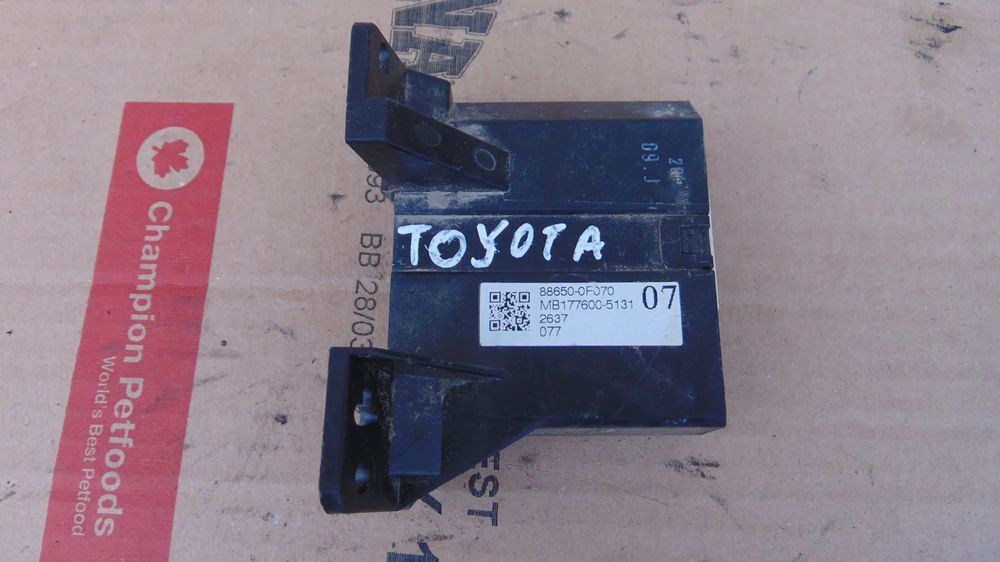 Modul lumini Toyota Corolla Verso an 2004-2009 cod MB177600-5131