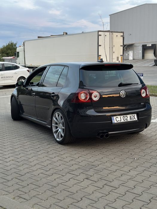 Schimb golf 5 PIRELLI edition