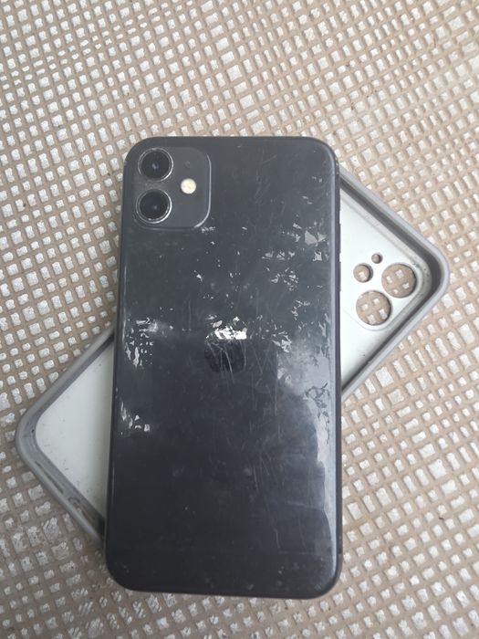 Iphone 11 в хорошем состоянии