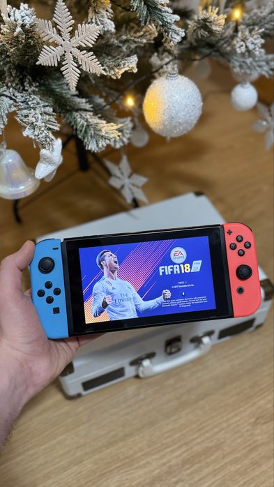 Consola NINTENDO Switch Perfect Functional + FIFA 18  ( doar Offline)