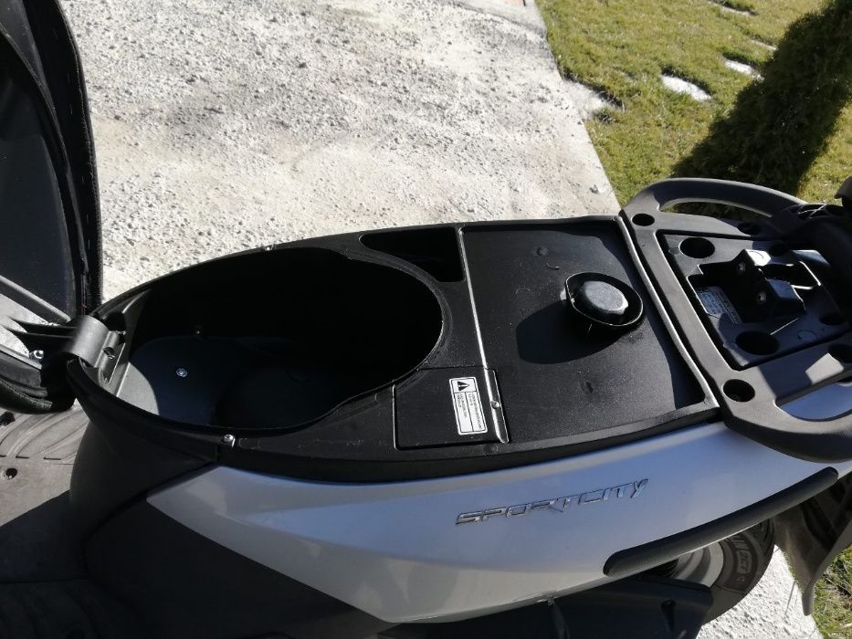 Априлиа Спорт Сити  Apria Sprtcity 125к,200к ,250к ,300куб