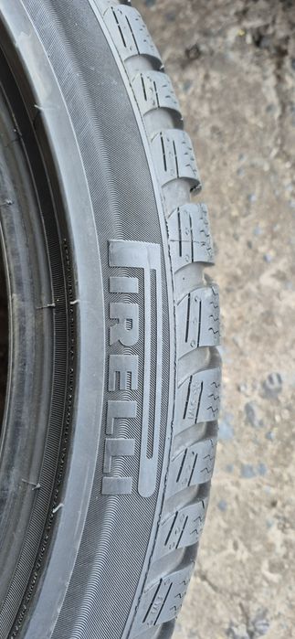 4 anvelope iarna Rft Pirelli,fata 245/40/19,spate 275/35/19.Pret/buc.