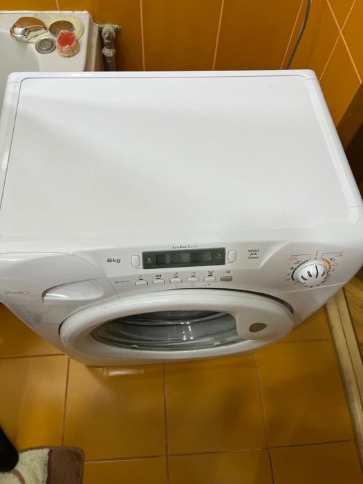 Продам стиральную машинку