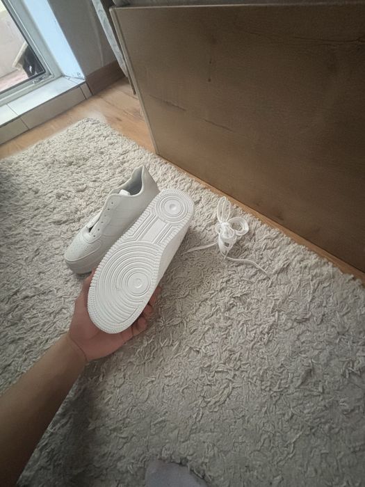 женские кроссовки 41 размер