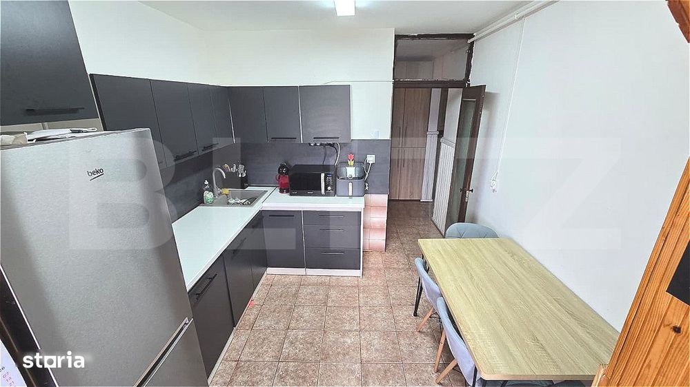 Apartament de vanzare, decomandat, 45 mp utili, 2 balcoane, loc de par