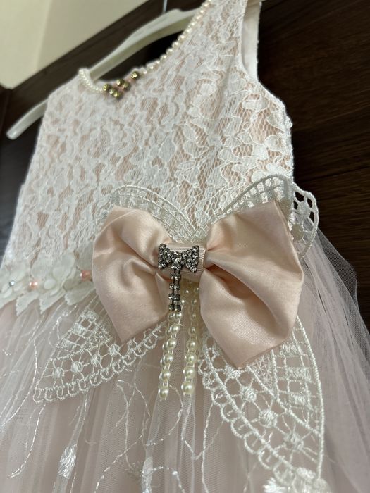 Платье нарядное