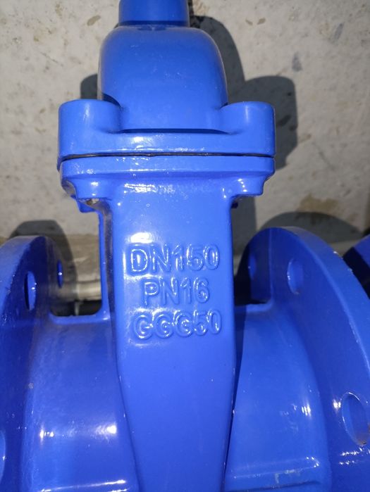 Продам новые задвижки