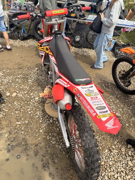 Cross 450 Honda.