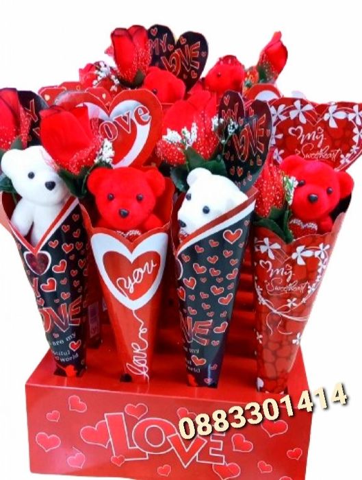 Букет за Свети Валентин Плюшено мече и роза