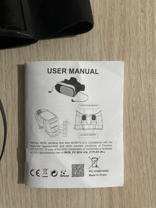 casti VR NTTDATA cu casti bluetooth incorporate