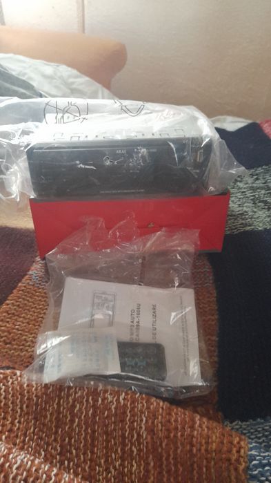 Vand mp3 nou nefolosit cu telecomanda.