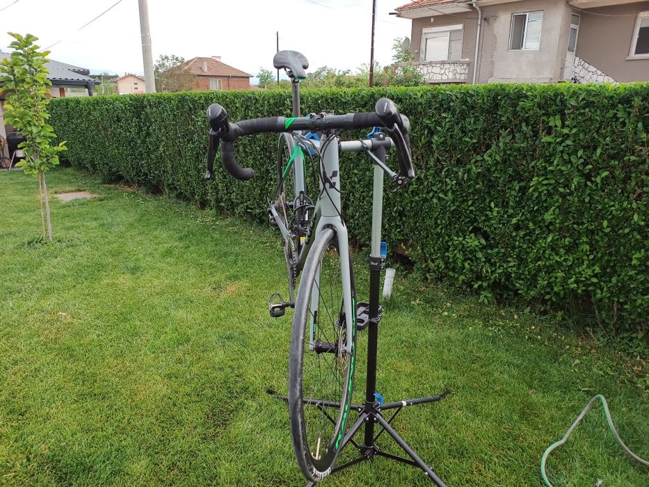 Cube Attain карбон