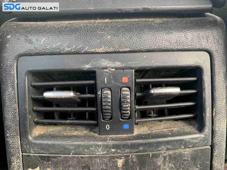 Gura / Grila Ventilatie Aerisire Cotiera BMW Seria 3 E90 E91 2004 - 2011