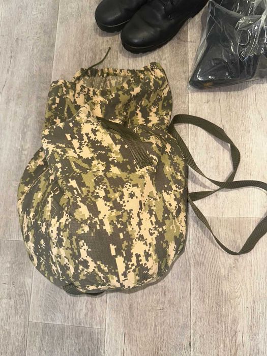 Военная форма, берцы, бушлат,китель