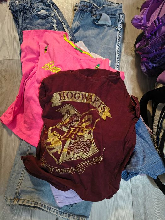 Donez haine băiat/ fata de 8-10 ani