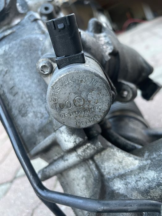 Caseta directie bmw f01 750 seria 7 active steering