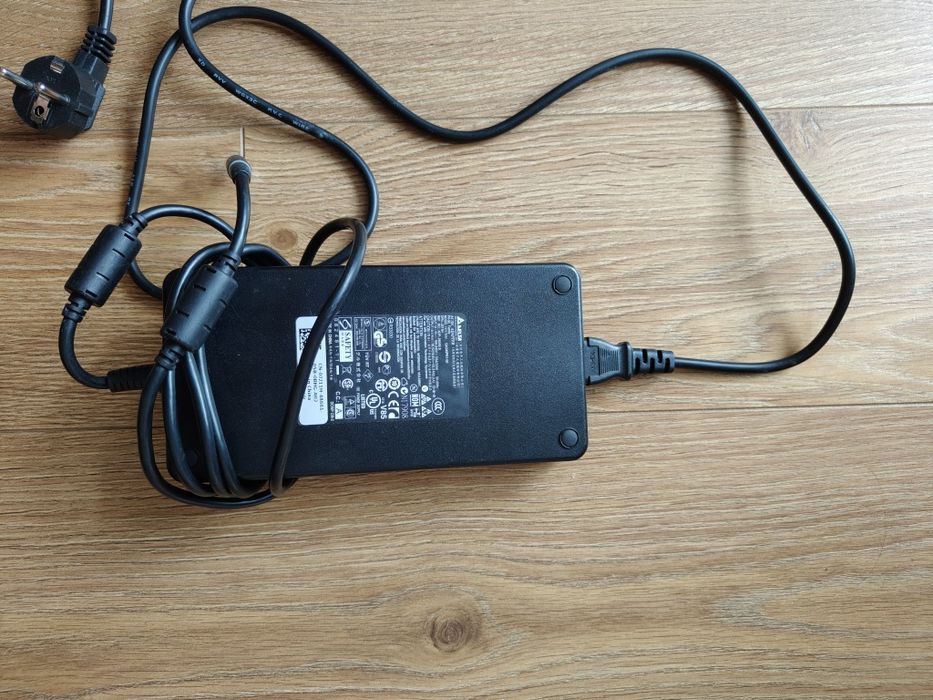 Încărcător laptop Dell 230W