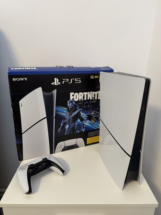 Vand PS 5 slim fara disk 2 ani garantie