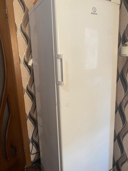 Продам Морозильник б/у хорошее состояние