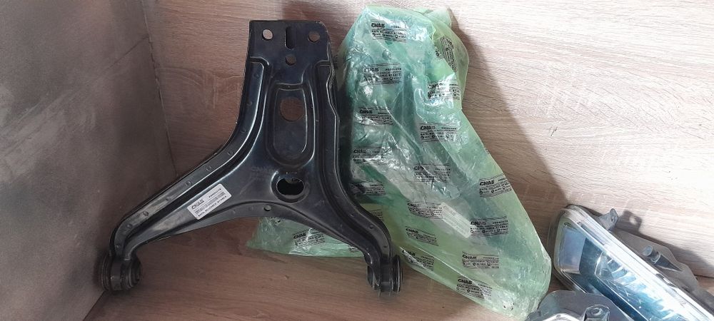 Рычаг Ауди 80 Б4