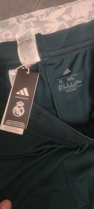 Тренировочный костюм Real Madrid