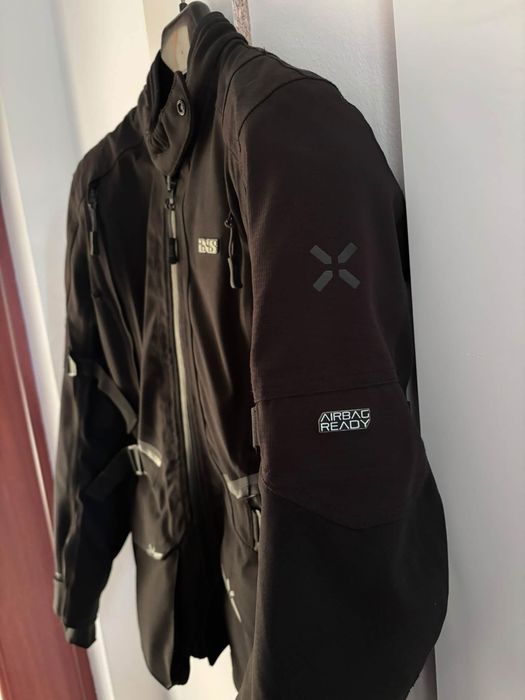 Vând costum moto dama de textil in stare perfectă