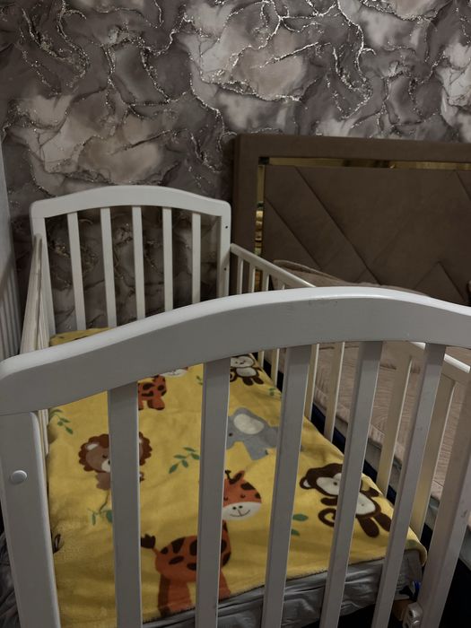 Продам кровать+ бортики