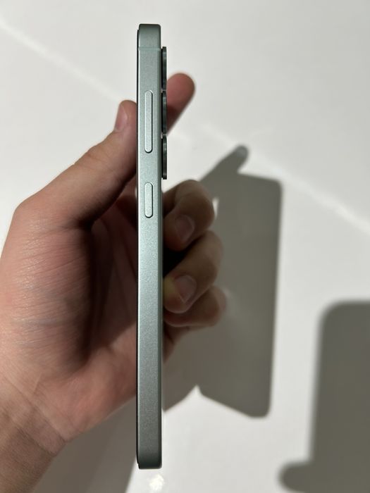 Samsung Galaxy S25 (256/12)