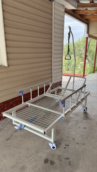 Кровать медицинская