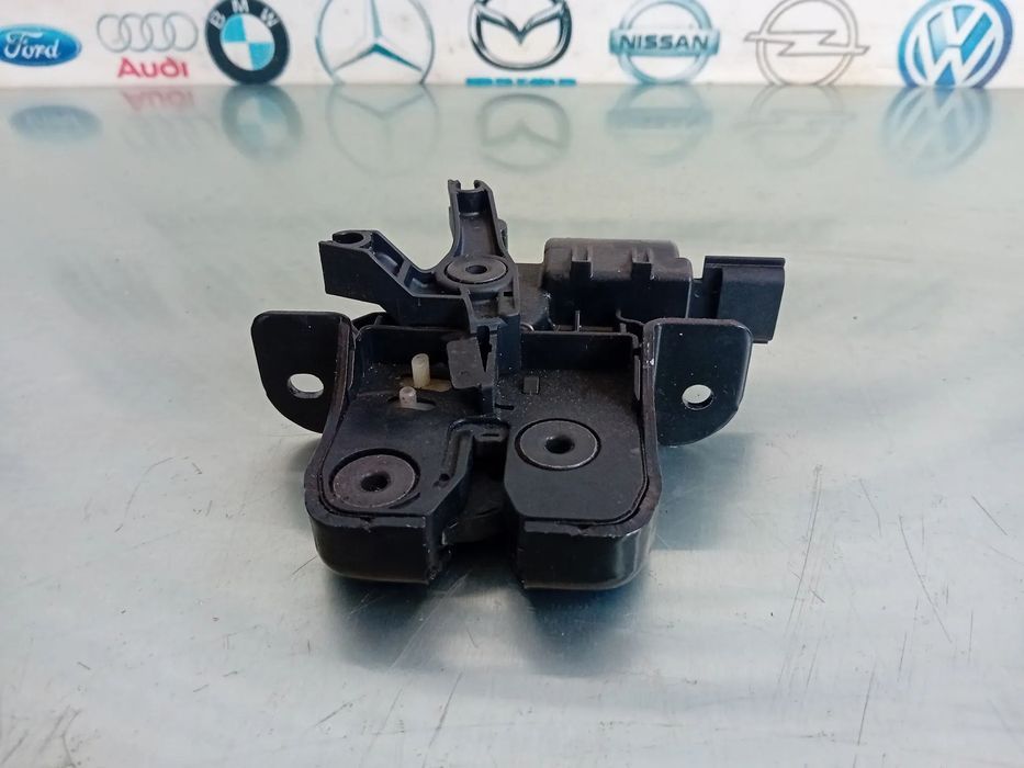 Broasca Blocator Incuietoare Haion Hayon Dacia Duster 2010-2017