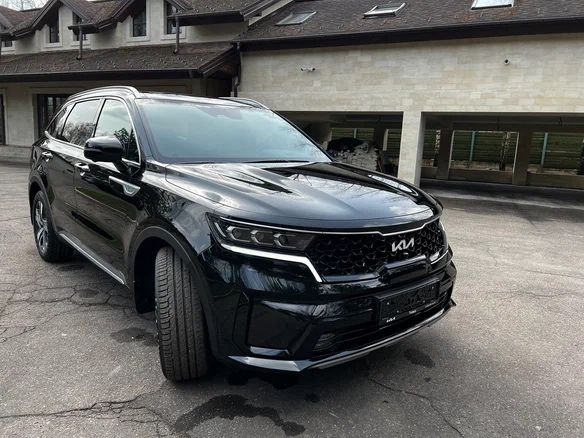 Продаю kia Sorento 2023 года