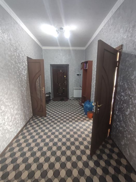 Шошилинч хонадон жихозлари билан сотилади.