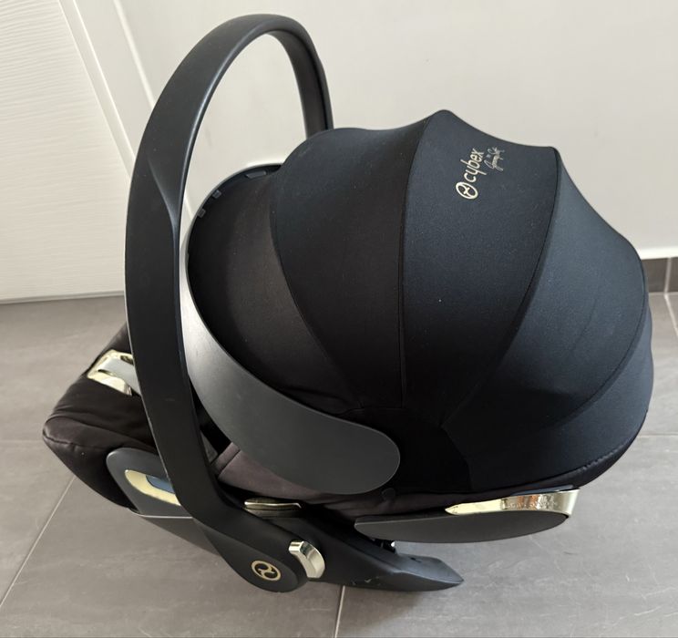 Scoica auto Cybex Could Z Wings by Jeremy Scott