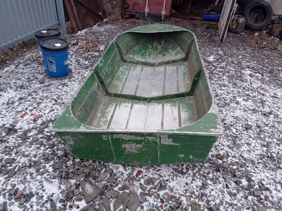 Лодка . Двухместная.