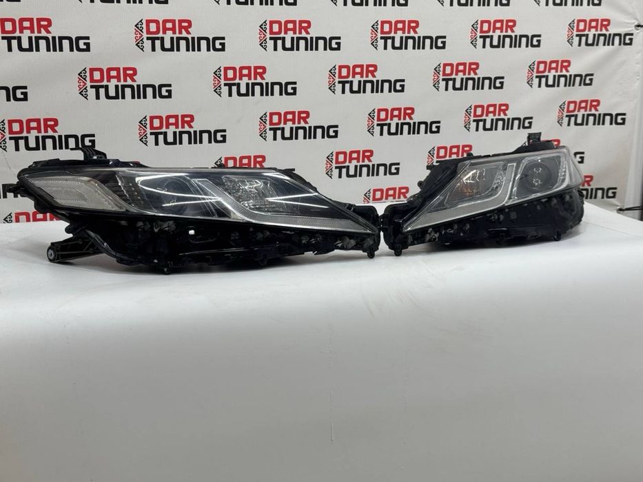 Фары оригинальные Toyota Camry 75