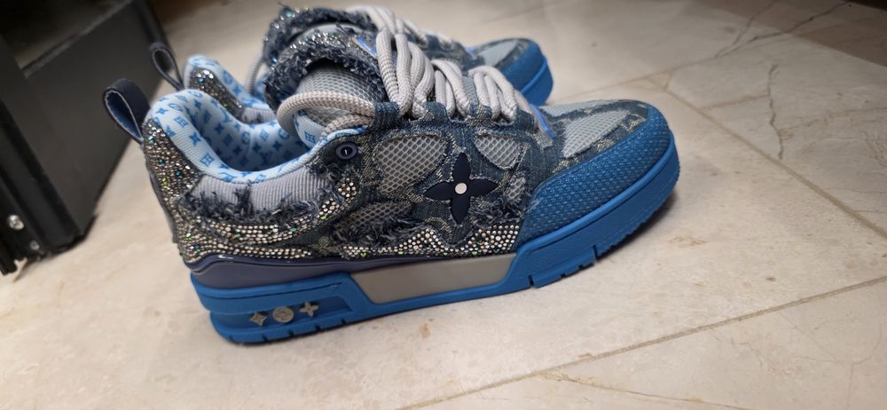 Adidasi Louis Vuitton  nr 42