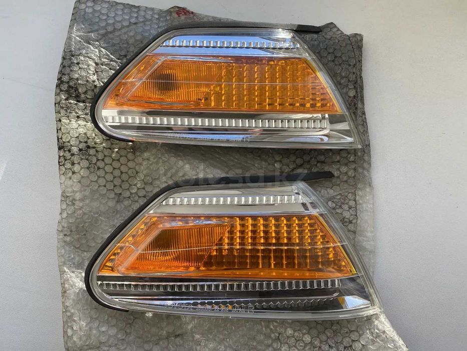 Габарит правый Toyota Mark 2 100
